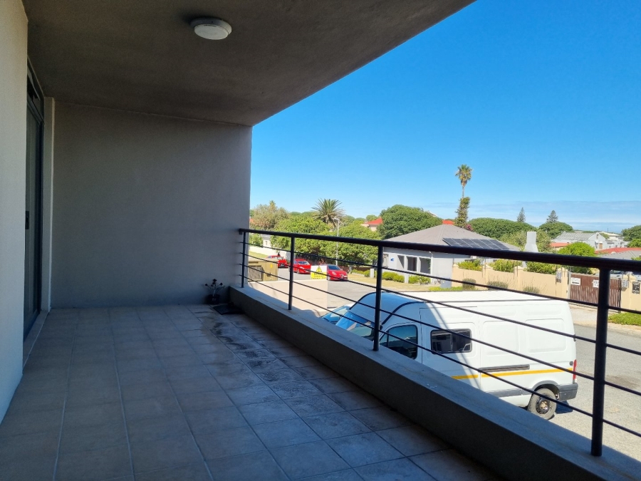 2 Bedroom Property for Sale in Gansbaai Central Western Cape